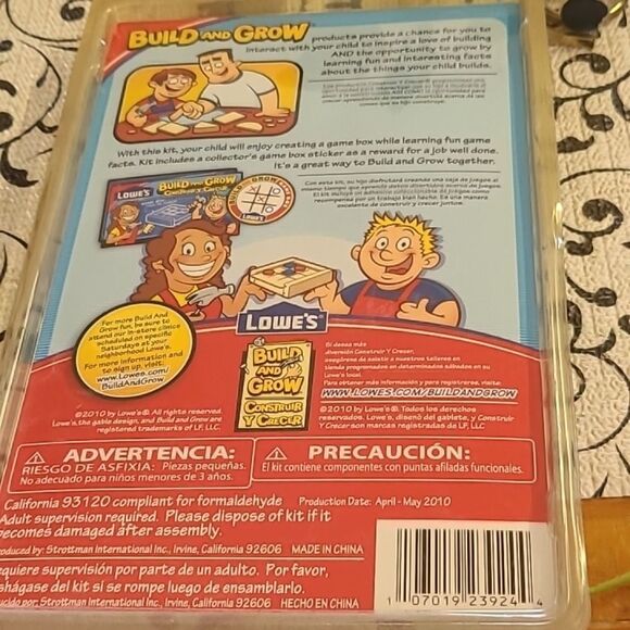 Build and Grow Game Box - Red and Natural Wood - Picture 2 of 5